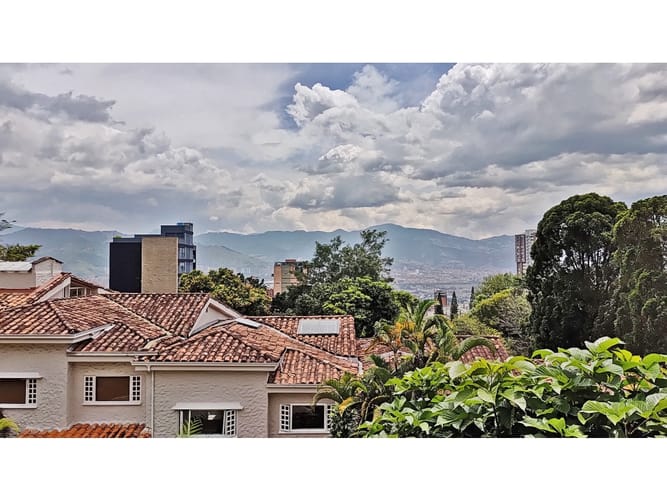 Casa de 4 alcobas en venta en El Tesoro, Medellín, 345 m² · foto 17 de 23
