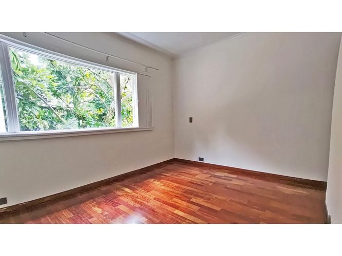 Casa de 4 alcobas en venta en El Tesoro, Medellín, 345 m² · foto 18 de 23