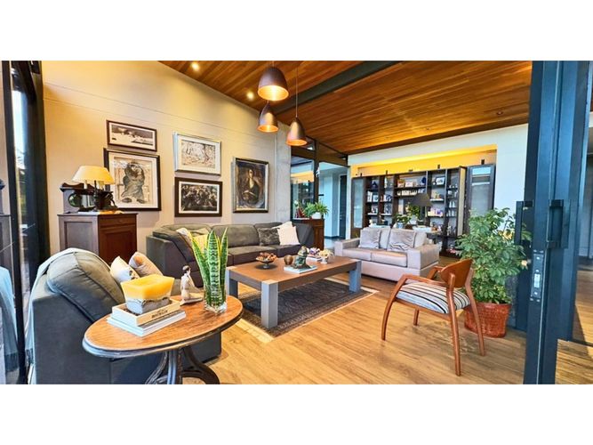 Casa de 3 alcobas en venta en La Ceja, 372 m² · foto 9 de 24