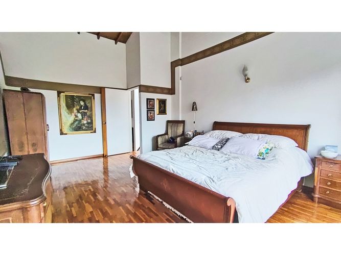 Casa de 3 alcobas en venta en La Visitación, Medellín, 274 m² · foto 14 de 24