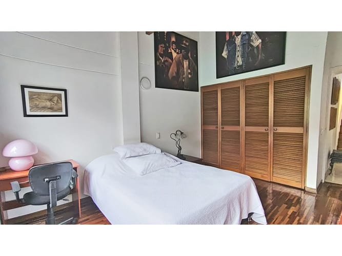 Casa de 3 alcobas en venta en La Visitación, Medellín, 274 m² · foto 15 de 24