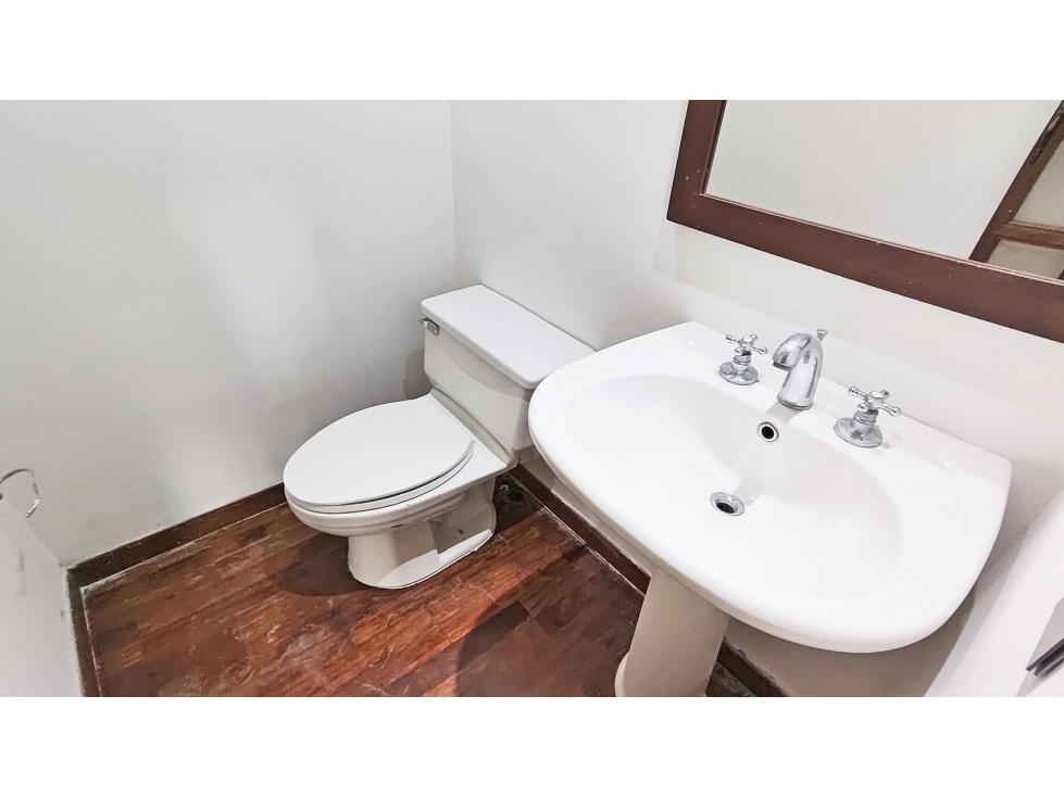 Casa en arriendo en El Tesoro, Medellín · foto 8 de 23