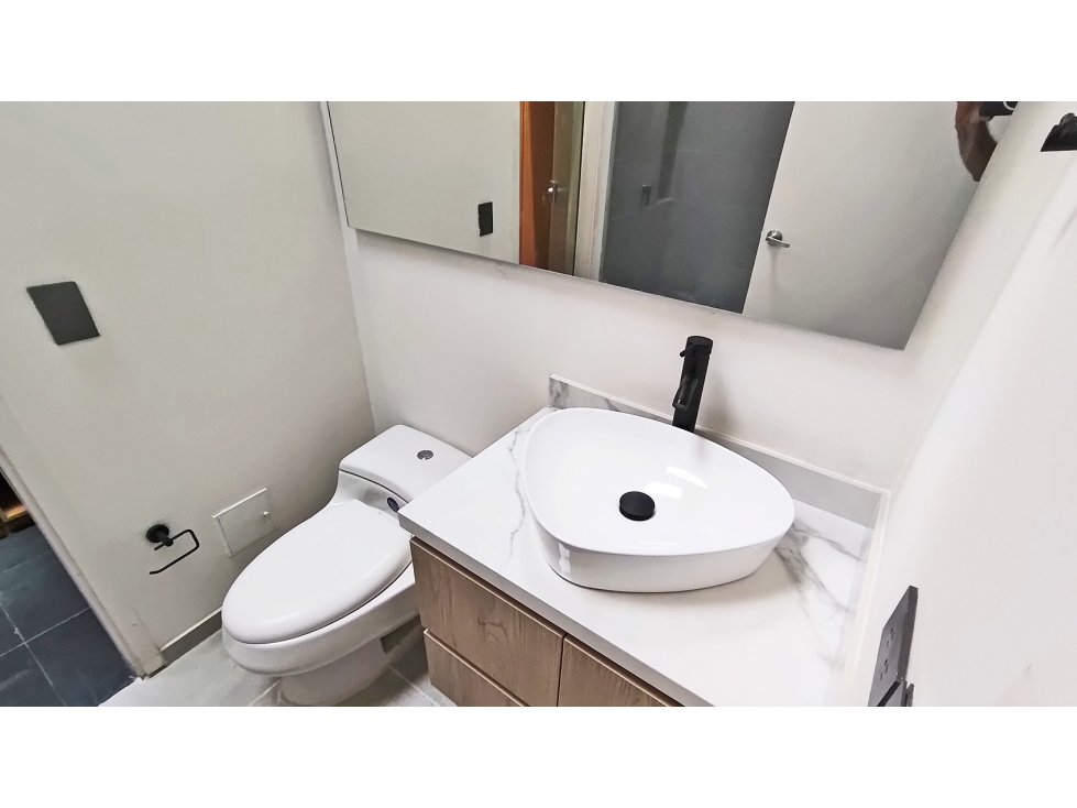 Casa en arriendo en El Tesoro, Medellín · foto 12 de 23