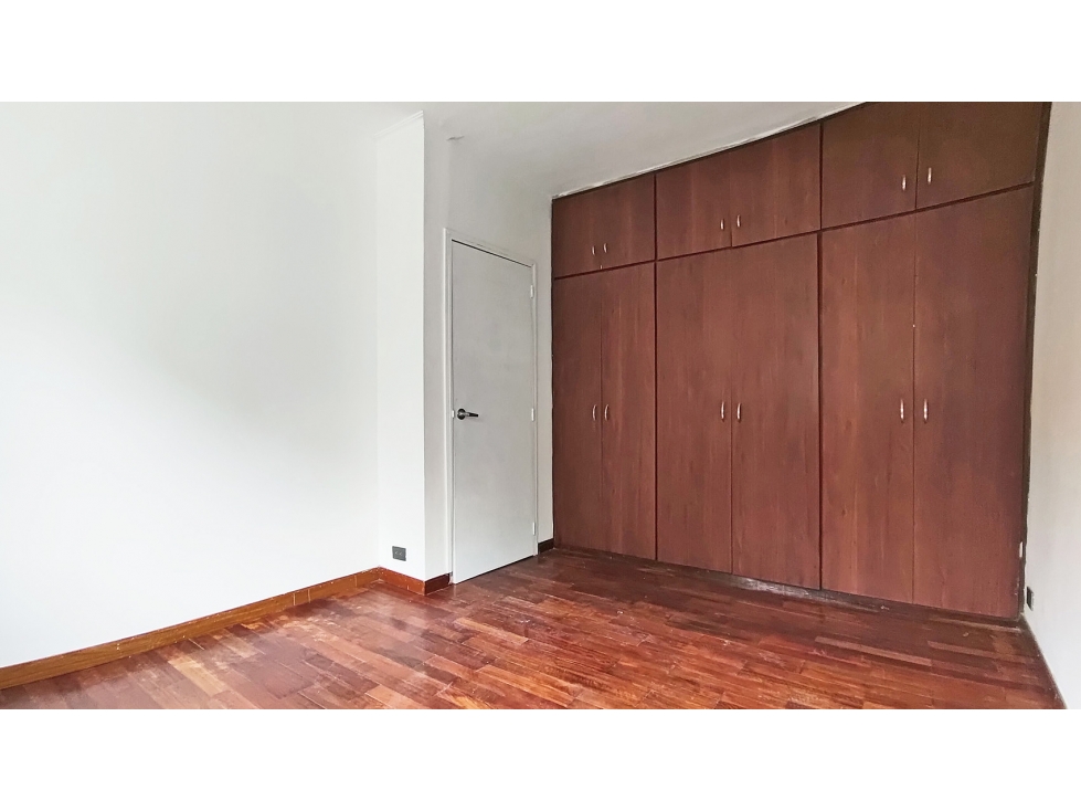 Casa en arriendo en El Tesoro, Medellín · foto 14 de 23