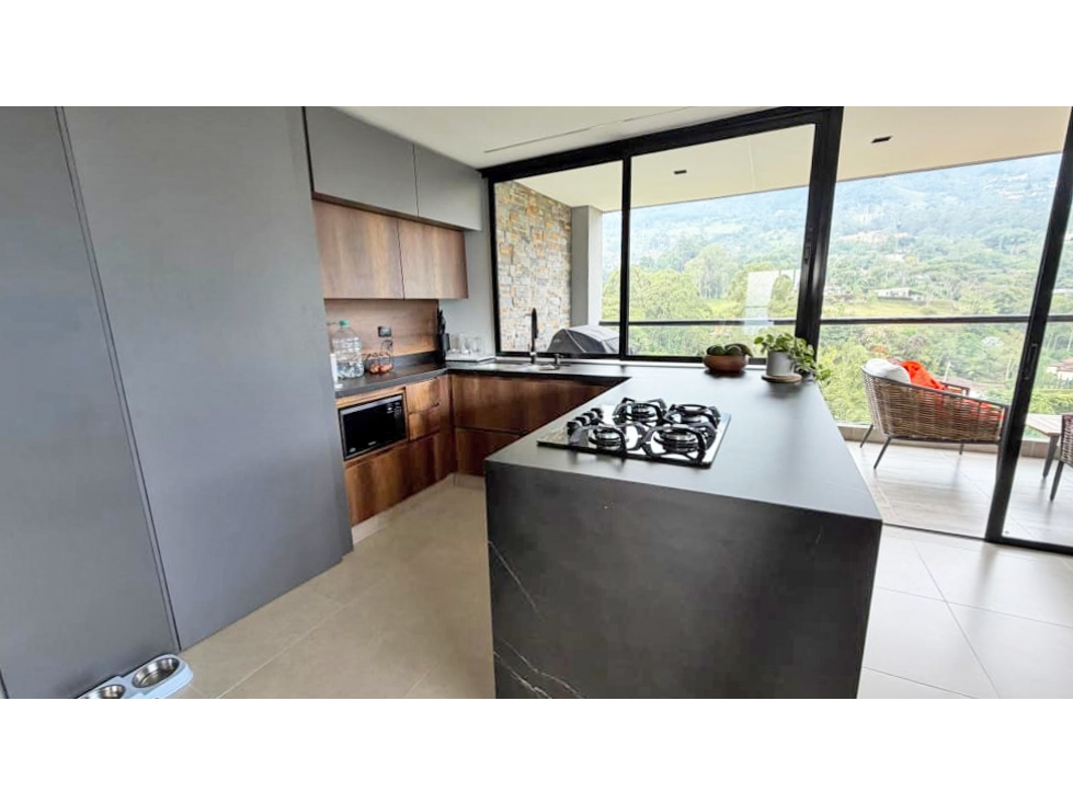 Apartamento en venta en Camino Verde, Envigado · foto 3 de 14