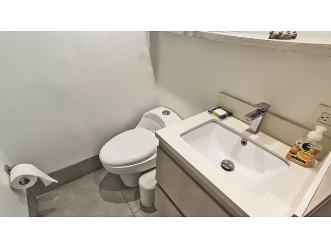 Apartamento de 3 alcobas en venta en Patio Bonito, Medellín, 211 m² · foto 8 de 21