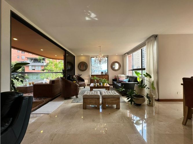 Apartamento en venta en Lalinde, Medellín · foto 8 de 24
