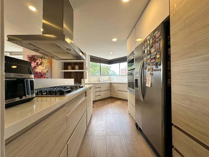 Apartamento en venta en Lalinde, Medellín · foto 12 de 24