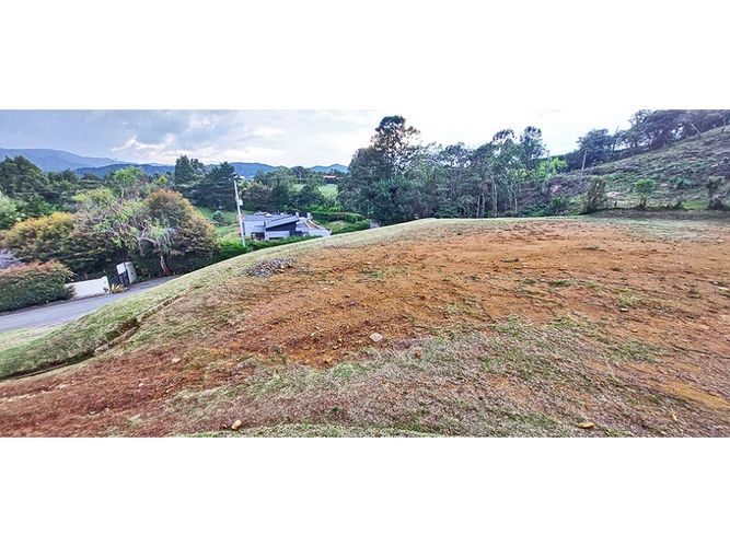 Lote en venta en Vía Las Palmas, El Retiro, 5729 m² · foto 3 de 3