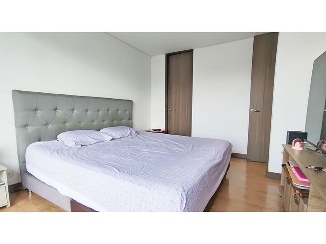 Apartaestudio en venta en Zuñiga, Envigado, 185 m² · foto 18 de 20