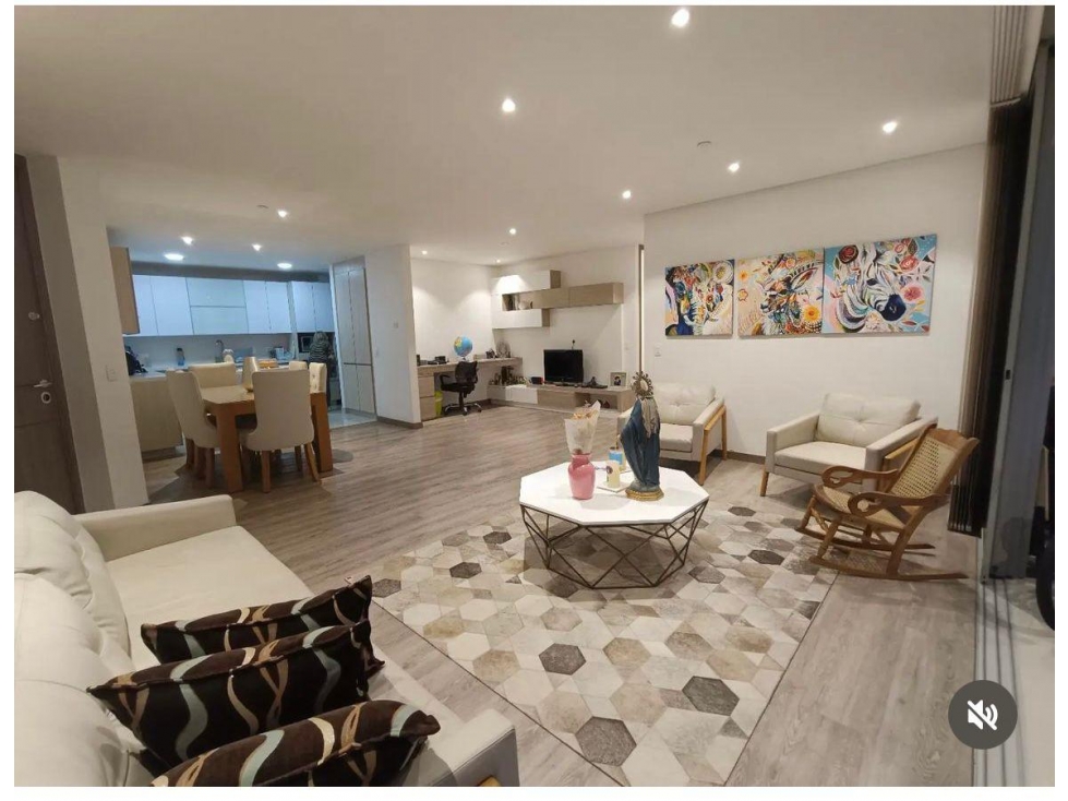 Apartamento en venta en Loma Benedictinos, Envigado · foto 2 de 10