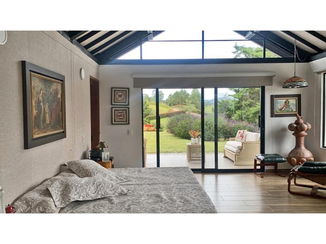 Casa de 4 alcobas en venta en El Salado, Rionegro, 400 m² · foto 10 de 20