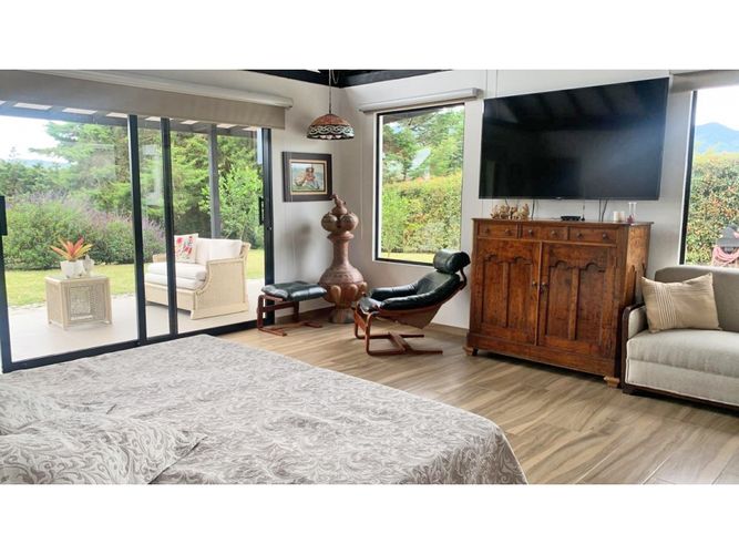 Casa de 4 alcobas en venta en El Salado, Rionegro, 400 m² · foto 12 de 20