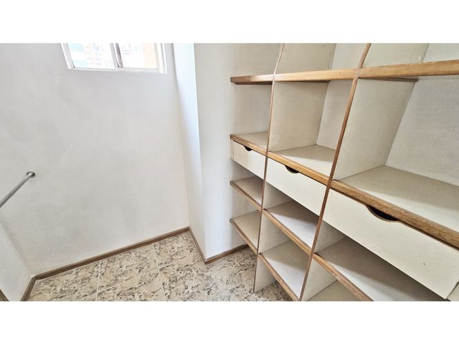 Apartamento de 2 alcobas en venta en La Florida, Medellín, 105 m² · foto 11 de 15
