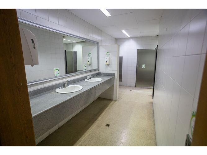 Oficina en venta en La Candelaria, Medellín, 2413 m² · foto 6 de 24
