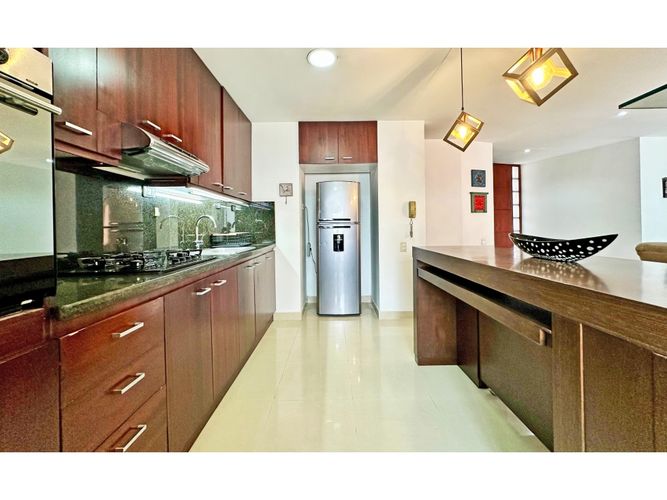 Apartaestudio en venta en Lalinde, Medellín, 72 m² · foto 6 de 9