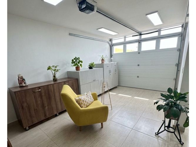 Casa de 5 alcobas en venta en La Ceja, 154 m² · foto 3 de 14