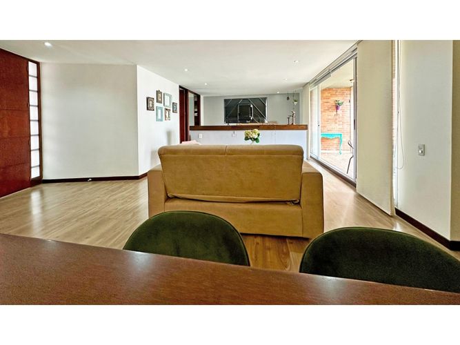 Apartaestudio en venta en Lalinde, Medellín, 72 m² · foto 8 de 9