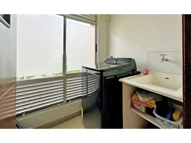 Apartaestudio en venta en Lalinde, Medellín, 72 m² · foto 9 de 9