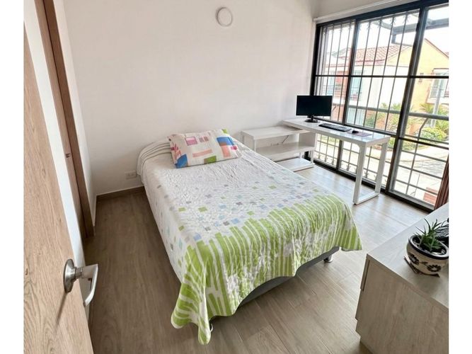 Casa de 5 alcobas en venta en La Ceja, 154 m² · foto 11 de 14