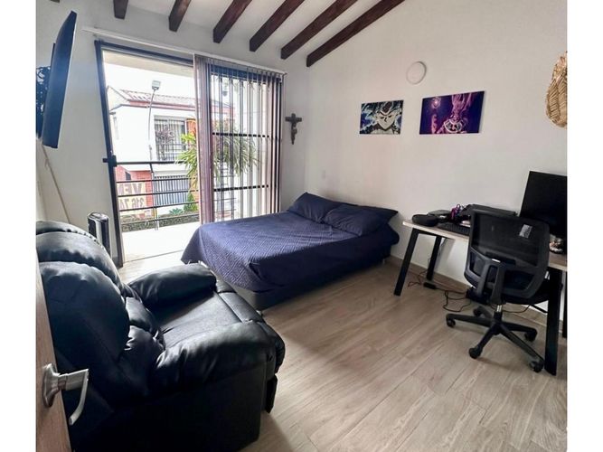 Casa de 5 alcobas en venta en La Ceja, 154 m² · foto 13 de 14