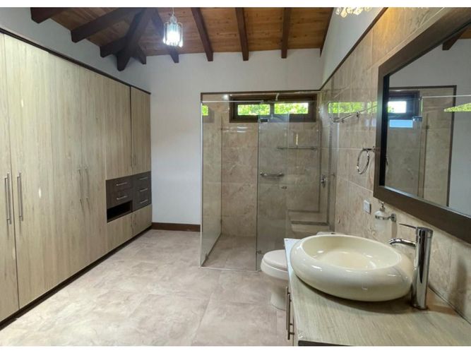 Casa de 2 alcobas en venta en La Ceja, 158 m² · foto 6 de 19