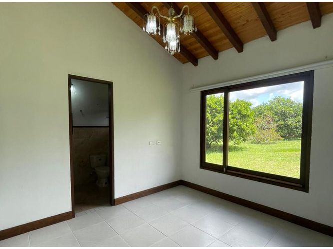 Casa de 2 alcobas en venta en La Ceja, 158 m² · foto 7 de 19