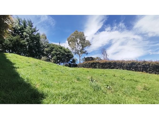 Lote en venta en Vía Las Palmas, Envigado, 2250 m² · foto 2 de 9