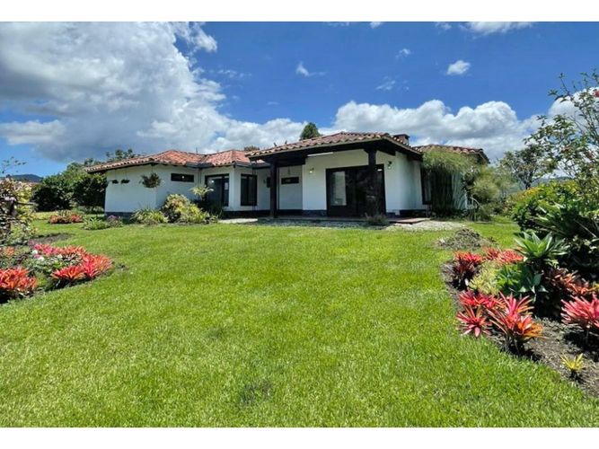 Casa de 2 alcobas en venta en La Ceja, 158 m² · foto 16 de 19