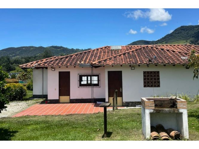 Casa de 2 alcobas en venta en La Ceja, 158 m² · foto 17 de 19