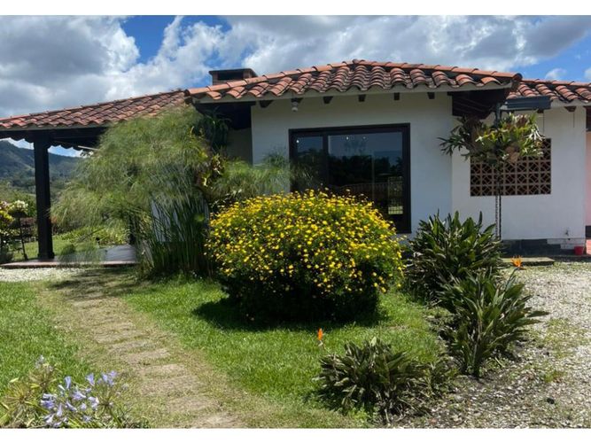 Casa de 2 alcobas en venta en La Ceja, 158 m² · foto 19 de 19