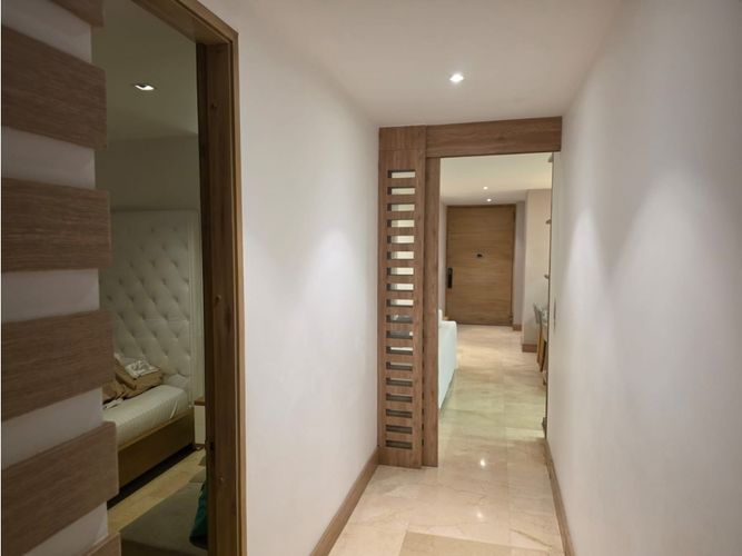 Apartamento de 3 alcobas en venta en Cristales, Cali, 198 m² · foto 7 de 14
