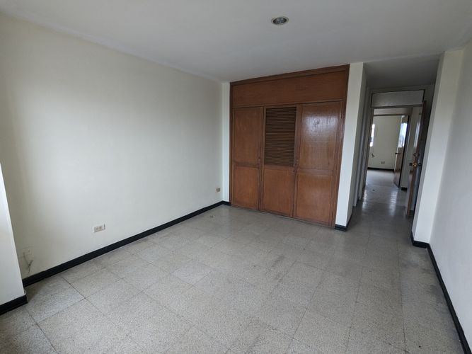 Apartamento de 4 alcobas en venta en Centro, Neiva, 110 m² · foto 5 de 19