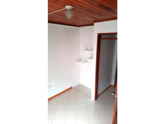 Casa de 4 alcobas en venta en Rodeo Alto, Medellín, 110 m² · foto 6 de 24
