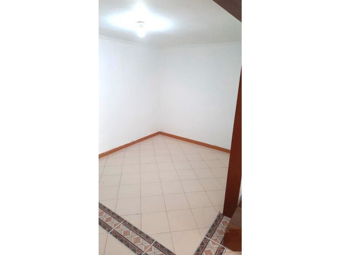 Casa de 4 alcobas en venta en Rodeo Alto, Medellín, 110 m² · foto 12 de 24