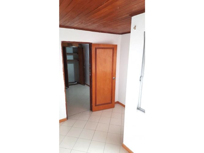 Casa de 4 alcobas en venta en Rodeo Alto, Medellín, 110 m² · foto 17 de 24