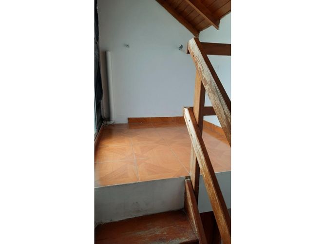 Casa de 4 alcobas en venta en Rodeo Alto, Medellín, 110 m² · foto 22 de 24