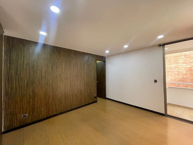 Apartamento de 3 alcobas en arriendo en Laureles, Medellín, 105 m² · foto 3 de 19
