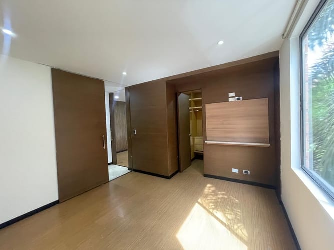 Apartamento de 3 alcobas en arriendo en Laureles, Medellín, 105 m² · foto 6 de 19