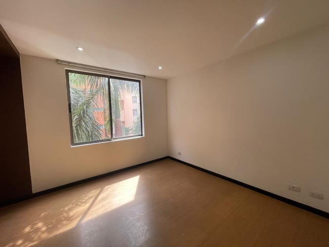Apartamento de 3 alcobas en arriendo en Laureles, Medellín, 105 m² · foto 7 de 19