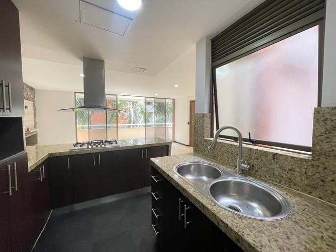 Apartamento de 3 alcobas en arriendo en Laureles, Medellín, 105 m² · foto 12 de 19