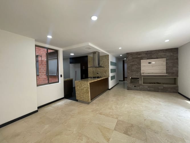 Apartamento de 3 alcobas en arriendo en Laureles, Medellín, 105 m² · foto 14 de 19