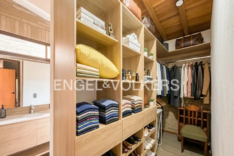 Casa de 5 alcobas en venta en So�Adora, La Ceja, 250 m² · foto 8 de 14