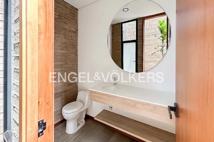 Casa de 5 alcobas en venta en So�Adora, La Ceja, 250 m² · foto 5 de 14