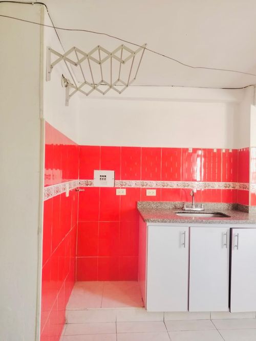 Apartamento de 2 alcobas en venta en Comuneros, Bucaramanga, 42 m² · foto 4 de 12