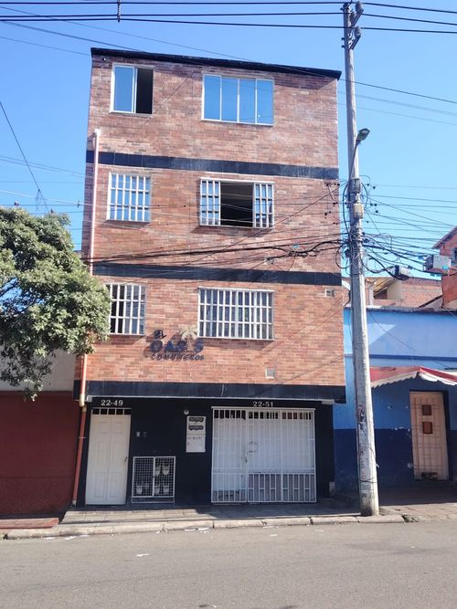 Apartamento de 2 alcobas en venta en Comuneros, Bucaramanga, 42 m² · foto 2 de 12