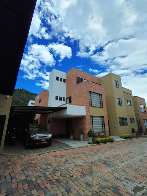 Casa de 4 alcobas en venta en Fonquetá, Chía, 290 m² · foto 5 de 24