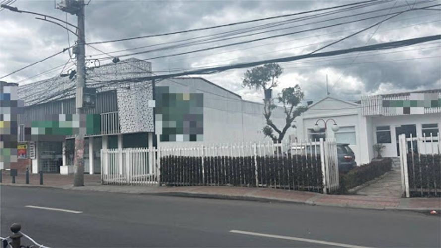 Edificio en venta en Laura Vicuña, Chía, 900 m² · foto 2 de 24
