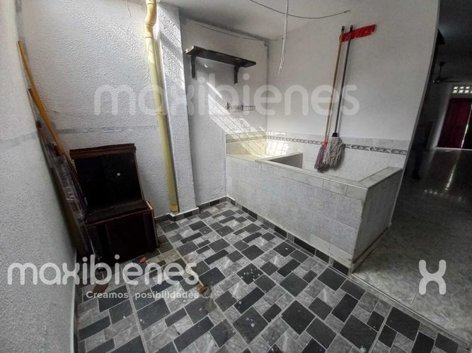 Apartamento de 3 alcobas en venta en Laureles, Apartado, 98 m² · foto 15 de 16