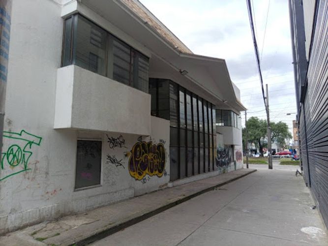 Casa de 2 alcobas en venta en Zona Industrial, Bogotá, 653 m² · foto 6 de 18